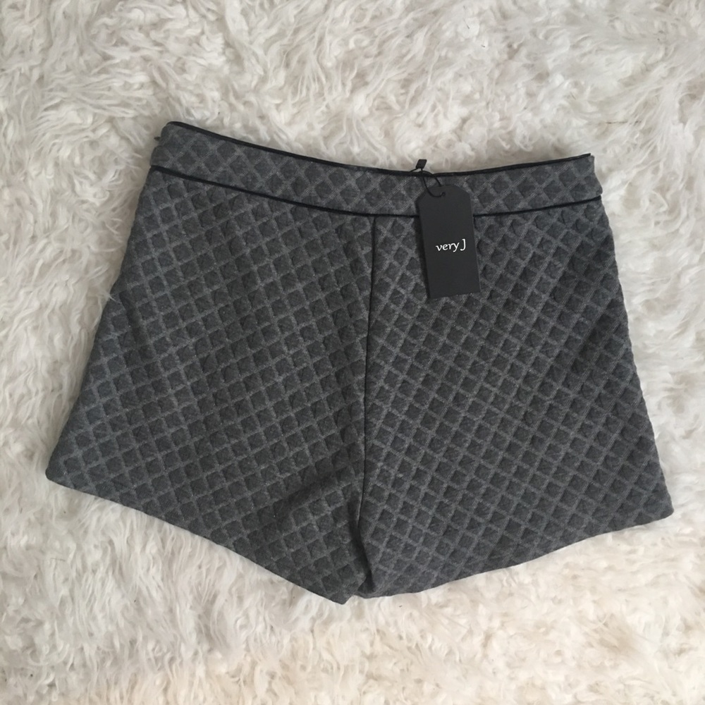 gray shorts - Picture 6 of 6